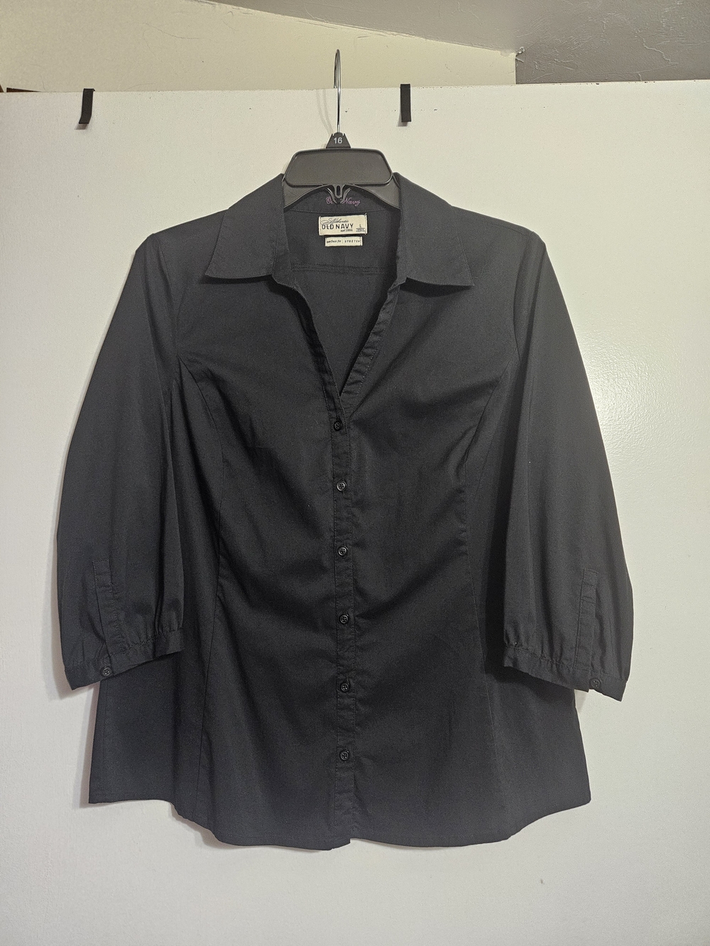 Vintage Old Navy Black Button-Down Shirt with 3/4 Sleeves